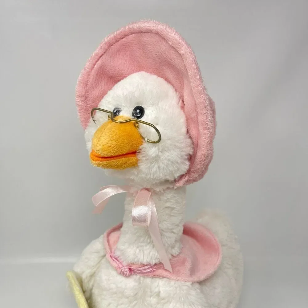 Cuddle Barn Mother Goose Read Along Talking Soft Plush Animatronic Toy Pink